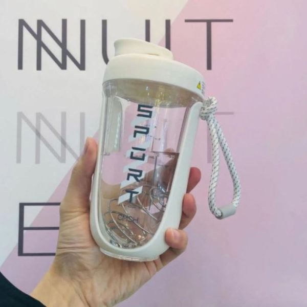 TRITAN PROTEIN SHAKER- White